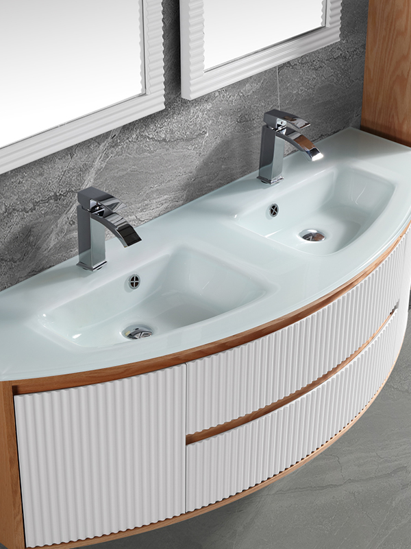 Set di mobili da bagno sospesi a parete con doppio lavabo in vetro da 150 cm, con foro troppopieno